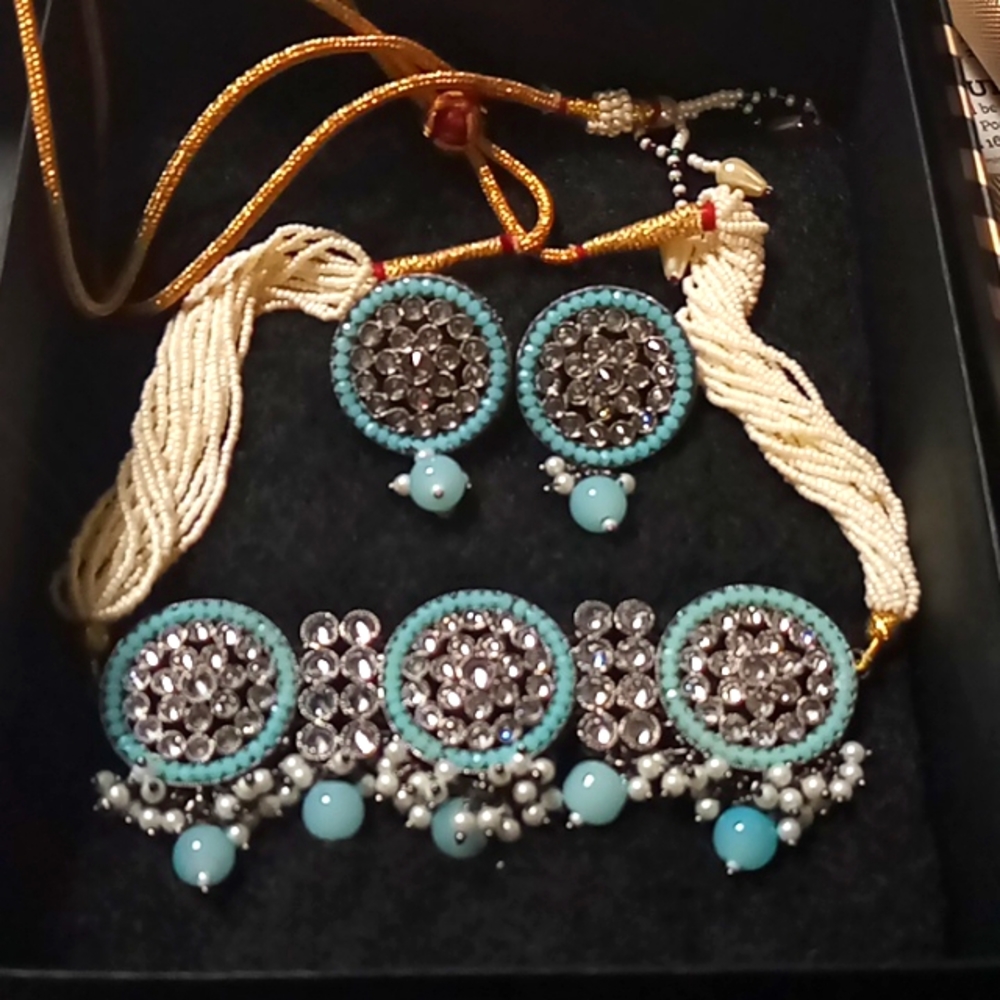 Chokkar necklace set
